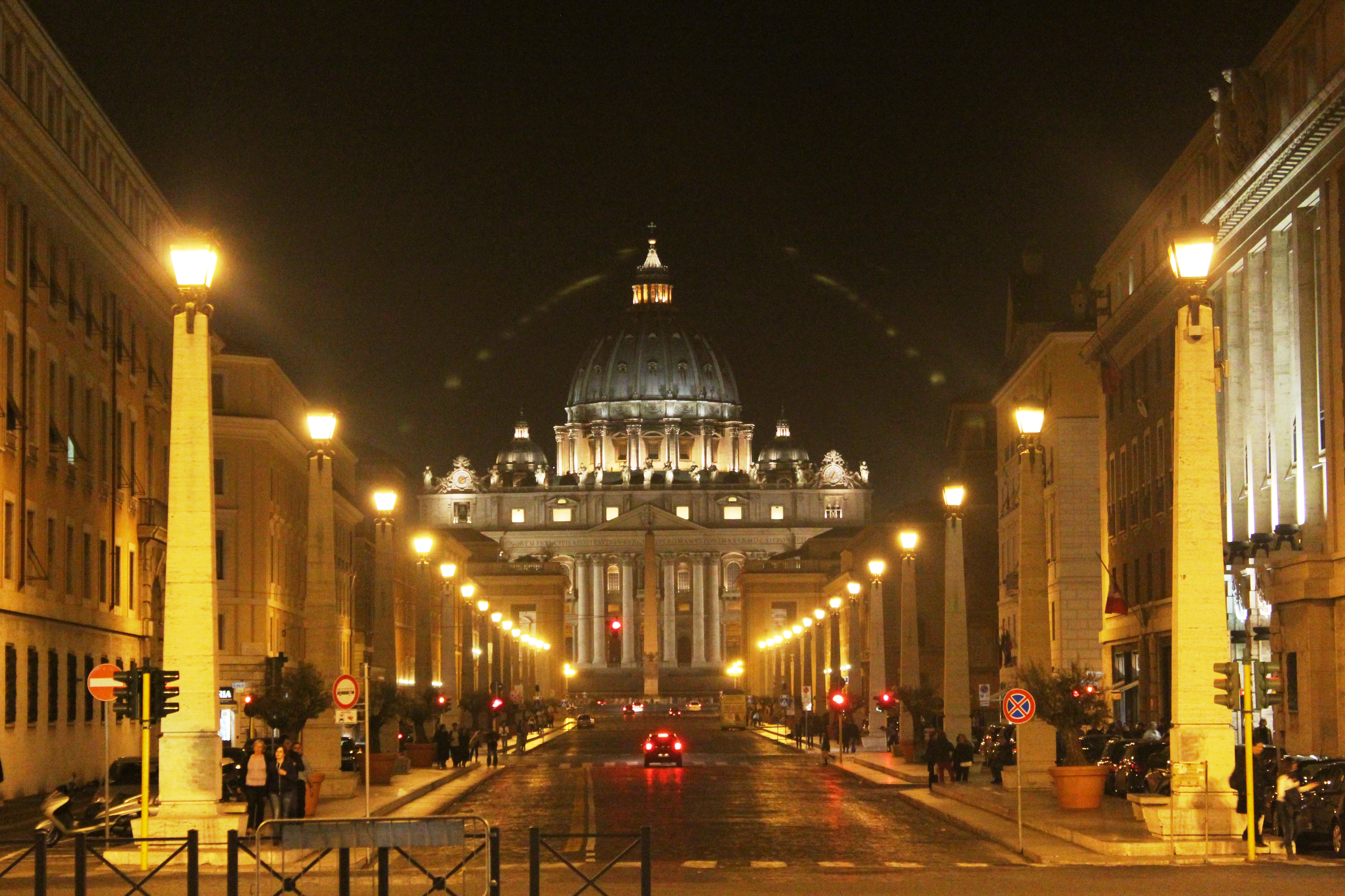 City journey. Вечерний Ватикан. Ватикан. Vatican City. Ватикан фото ночью.